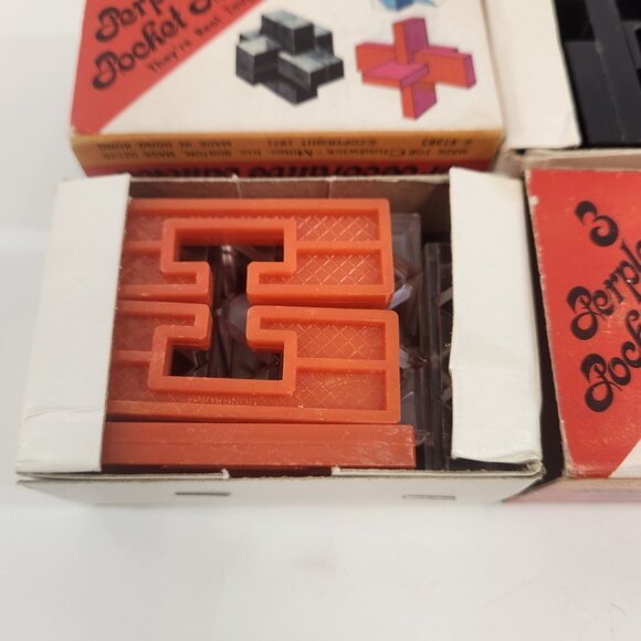 Chadwick Miller Pocket Perplexing Puzzles Lot of 2 Vtg 1971 Games 91383 - Picture 2 of 6